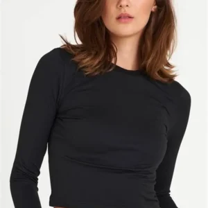 Classic Black Long Sleeve Crop Top